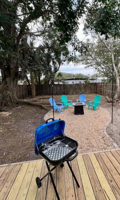 Beach Bungalow In Downtown Cocoa Beach Villa Екстериор снимка