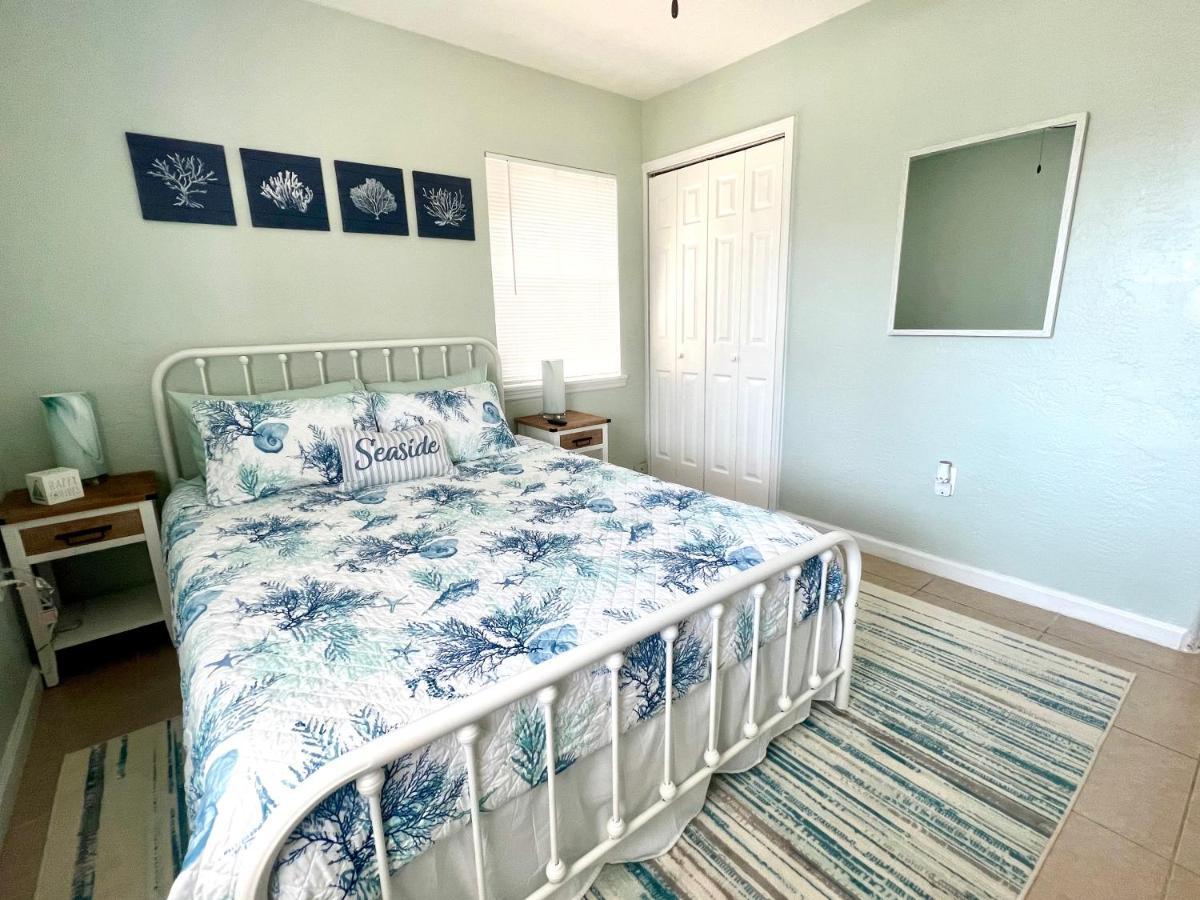 Beach Bungalow In Downtown Cocoa Beach Villa Екстериор снимка